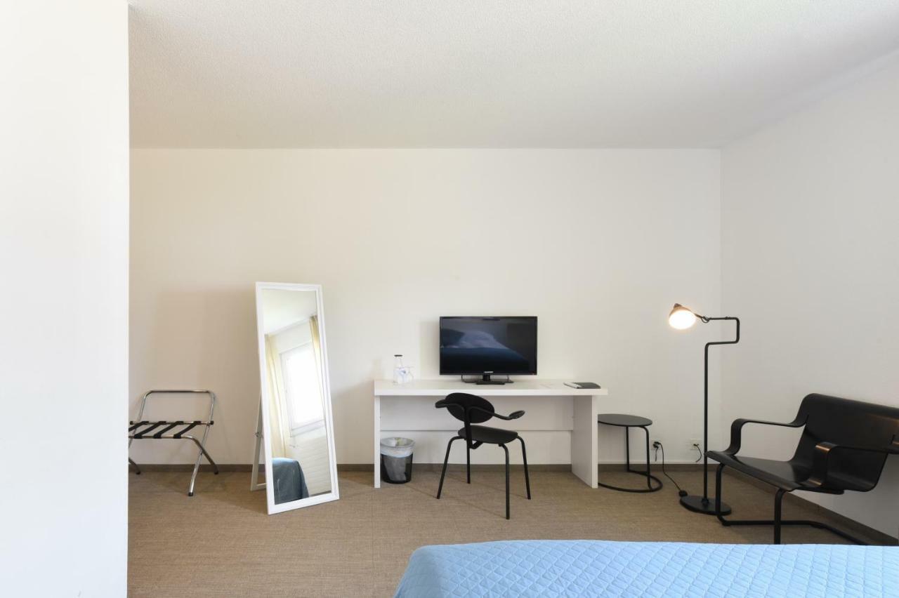 Hotel Des Mosaiques Orbe Room photo